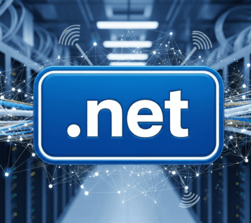Servidor de red con logo de dominio .net y conexiones digitales de fibra óptica en centro de datos